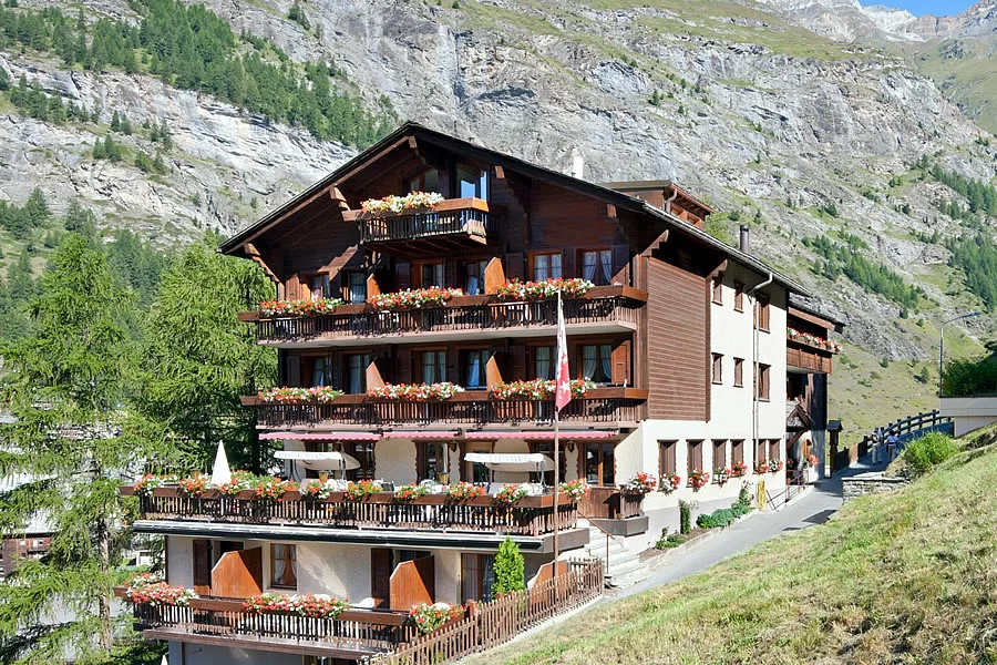 Zermatt wheelchair accessible Hotel SGCZ1